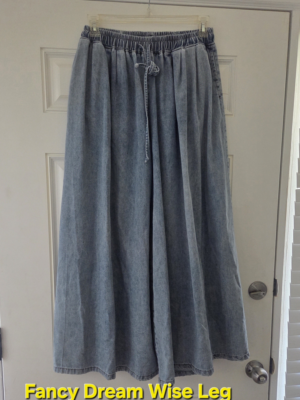 FANCY DREAM Ultra Wide-Leg Palazzo Jeans, Size S (Slight Flaw)